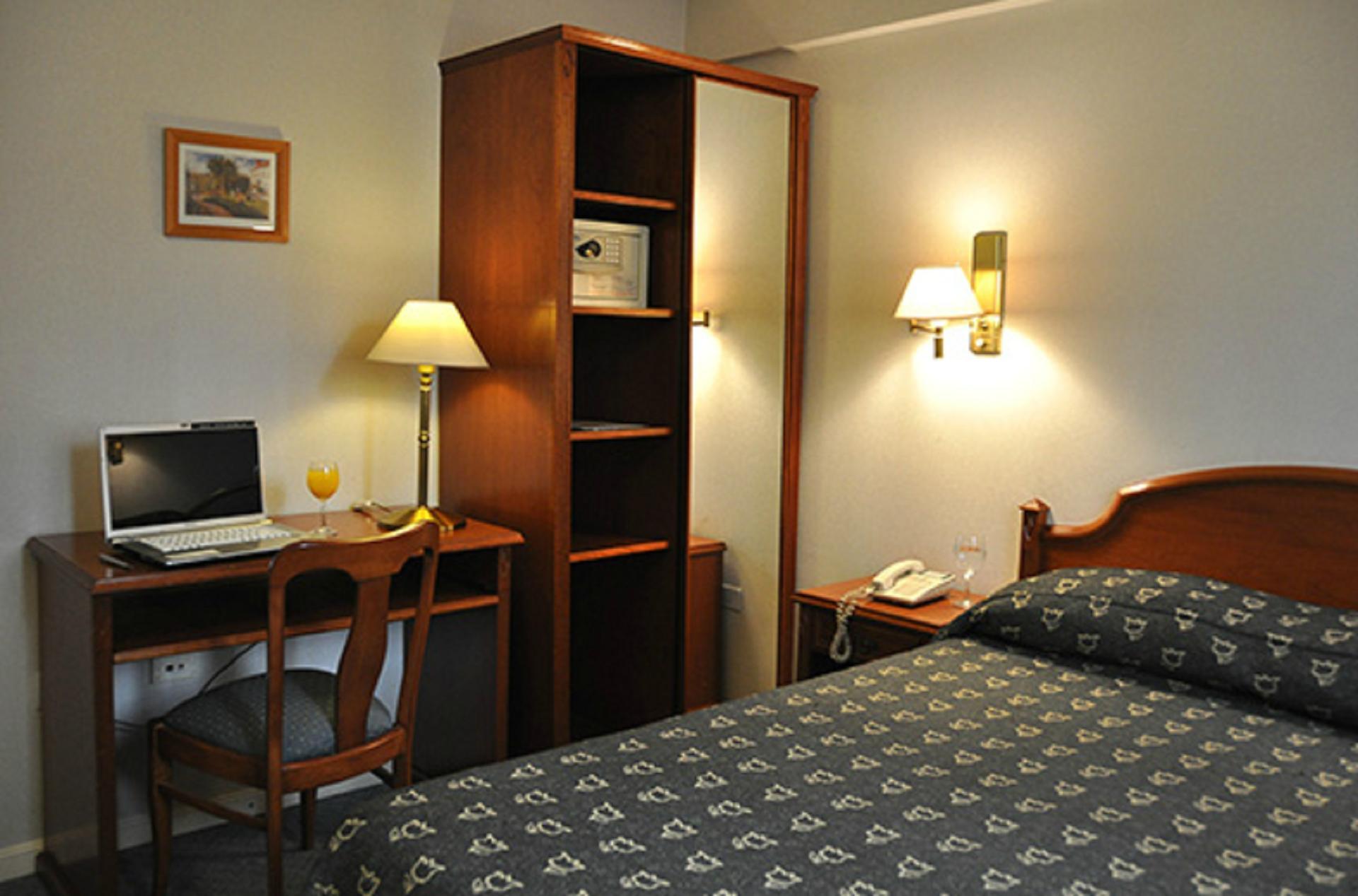 Atlas Tower Hotel Buenos Aires Exterior photo